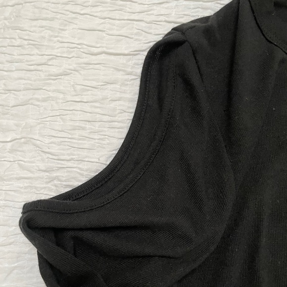 Cold Shoulder Top - Picture 2 of 4